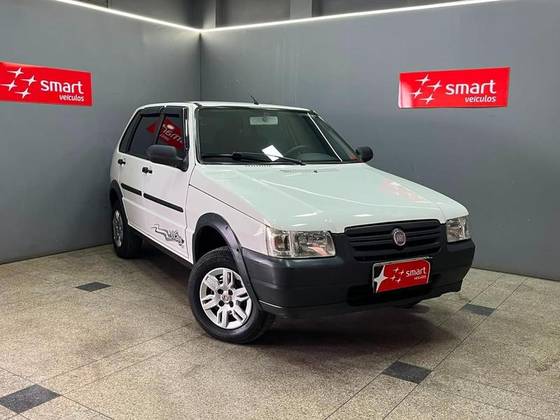 FIAT UNO 1.0 EVO VIVACE 8V FLEX 2P MANUAL FIAT UNO 1.0 EVO VIVACE 8V FLEX 2P MANUAL